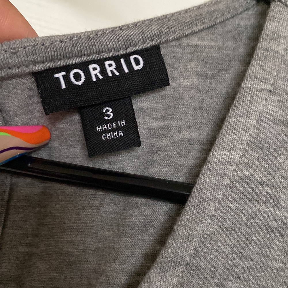 Simple and chic - Picture 2 of 2